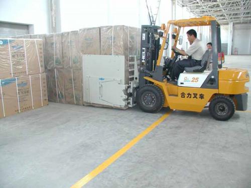 Použití kartonové svorky v mrazničce