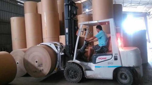 Svorky na papírové role